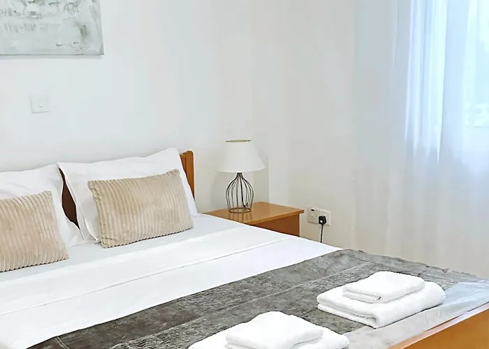 Elysia Park Ameliya 202 *