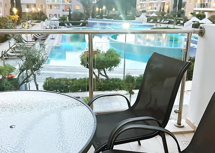 Apartmán Elysia Park Ameliya 202 Paphos
